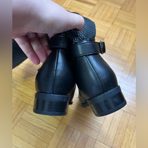 Boots - Picture 3 of 4